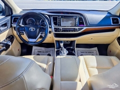 Used 2018  Toyota Highlander Limited V6 FWD &lpar;Natl&rpar; at Auto Finance Center of Greer near Greer&comma; SC
