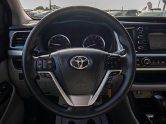 Used 2016 Toyota Highlander 4d SUV FWD LE at Auto Finance Center of Greer near Greer, SC