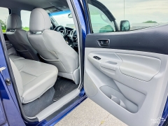 Used 2015  Toyota Tacoma 4WD Double Cab V6 &lpar;Natl&rpar; at Auto Finance Center of Greer near Greer&comma; SC
