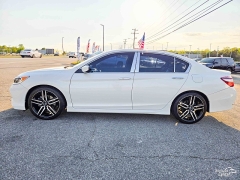 Used 2017  Honda Accord Sedan 4d Sport w&sol;Honda Sensing at Auto Finance Center of Greer near Greer&comma; SC