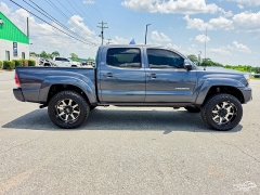 Used 2014  Toyota Tacoma 4WD Double Cab V6 &lpar;Natl&rpar; at Auto Finance Center of Greer near Greer&comma; SC