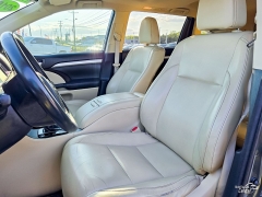 Used 2015  Toyota Highlander 4d SUV AWD XLE at Auto Finance Center of Greer near Greer&comma; SC