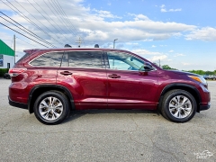 Used 2015  Toyota Highlander 4d SUV AWD XLE at Auto Finance Center of Greer near Greer&comma; SC