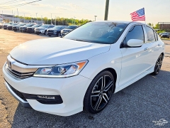 Used 2017  Honda Accord Sedan 4d Sport w&sol;Honda Sensing at Auto Finance Center of Greer near Greer&comma; SC
