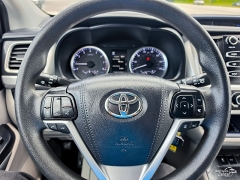 Used 2019  Toyota Highlander 4d SUV FWD LE at Auto Finance Center of Greer near Greer&comma; SC