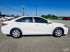 Used 2017  Toyota Camry Auto &lpar;Natl&rpar; at Auto Finance Center of Greer near Greer&comma; SC