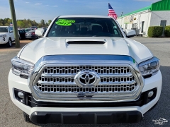 Used 2017  Toyota Tacoma Double Cab 5' Bed V6 4x2 AT &lpar;Natl&rpar; at Auto Finance Center of Greer near Greer&comma; SC