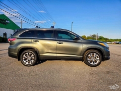 Used 2015  Toyota Highlander 4d SUV AWD XLE at Auto Finance Center of Greer near Greer&comma; SC