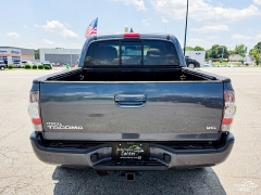 Used 2014  Toyota Tacoma 4WD Double Cab V6 &lpar;Natl&rpar; at Auto Finance Center of Greer near Greer&comma; SC