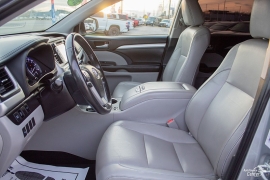 Used 2019  Toyota Highlander V6 FWD &lpar;Natl&rpar; at Auto Finance Center of Greer near Greer&comma; SC