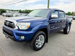 Used 2015  Toyota Tacoma 4WD Double Cab V6 &lpar;Natl&rpar; at Auto Finance Center of Greer near Greer&comma; SC