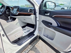 Used 2016  Toyota Highlander AWD 4dr V6 Limited &lpar;Natl&rpar; at Auto Finance Center of Greer near Greer&comma; SC