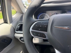 Used 2024  Chrysler Pacifica Touring L FWD at Dime Down by Frank Leta near Bridgeton&comma; MO