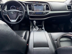 Used 2019  Toyota Highlander XLE V6 FWD &lpar;Natl&rpar; at Dime Down by Frank Leta near Bridgeton&comma; MO