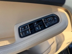 Used 2022  Porsche Macan AWD at Dime Down by Frank Leta near Bridgeton&comma; MO