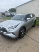 Used 2020 Toyota Highlander 4d SUV FWD XLE at Dime Down by Frank Leta near Bridgeton, MO