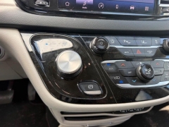 Used 2024  Chrysler Pacifica Touring L FWD at Dime Down by Frank Leta near Bridgeton&comma; MO