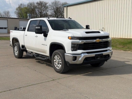 Used 2024 Chevrolet Silverado 2500HD 4WD Crew Cab 159