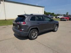 Used 2020  Jeep Cherokee Latitude Plus 4x4 at Dime Down by Frank Leta near Bridgeton&comma; MO