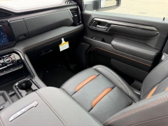 Used 2024  GMC Sierra 2500HD 4WD Crew Cab 159" AT4 Gas at Dime Down by Frank Leta near Bridgeton&comma; MO