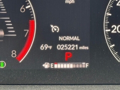 Used 2025  Honda Pilot Touring AWD at Dime Down by Frank Leta near Bridgeton&comma; MO