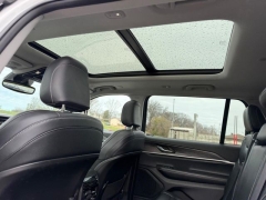 Used 2023  Jeep Grand Cherokee L Limited 4x4 at Dime Down by Frank Leta near Bridgeton&comma; MO