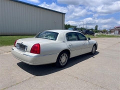 Used 2006 Lincoln Town Car 4d Sedan Signature Limited at Dime Down by Frank Leta near Bridgeton, MO