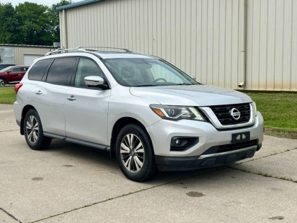 Used 2017 Nissan Pathfinder 4x4 SL at Frank Leta Buick GMC near Cape Girardeau, MO