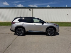 Used 2025  Nissan Rogue AWD Platinum at Dime Down by Frank Leta near Bridgeton&comma; MO