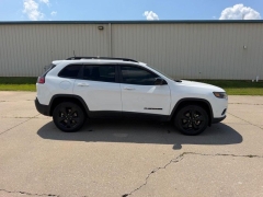 Used 2023  Jeep Cherokee Altitude Lux 4x4 at Dime Down by Frank Leta near Bridgeton&comma; MO
