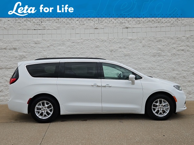 Used 2022  Chrysler Pacifica Touring L FWD at Dime Down by Frank Leta near Bridgeton, MO