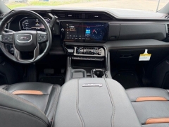 Used 2024  GMC Sierra 2500HD 4WD Crew Cab 159" AT4 Gas at Dime Down by Frank Leta near Bridgeton&comma; MO