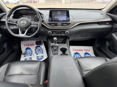 Used 2019  Nissan Altima 4d Sedan AWD 2&period;5L Platinum at Dime Down by Frank Leta near Bridgeton&comma; MO
