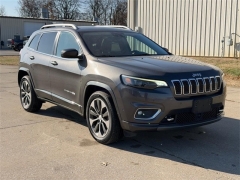  2019 Jeep Cherokee 4d SUV 4WD Overland 3.2L at Dime Down by Frank Leta near Bridgeton, MO