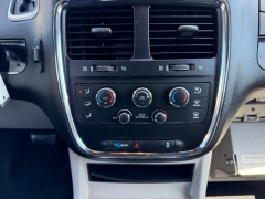 Used 2020  Dodge Grand Caravan 4d Wagon SXT at Dime Down by Frank Leta near Bridgeton&comma; MO