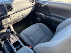 Used 2016  Toyota Tacoma 4WD Double Cab V6 AT TRD Sport &lpar;Natl&rpar; at Dime Down by Frank Leta near Bridgeton&comma; MO