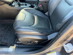 Used 2019  Jeep Cherokee 4d SUV 4WD Overland 3&period;2L at Dime Down by Frank Leta near Bridgeton&comma; MO