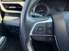 Used 2021  Toyota Highlander XLE AWD at Dime Down by Frank Leta near Bridgeton&comma; MO