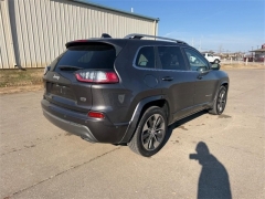 Used 2019  Jeep Cherokee 4d SUV 4WD Overland 3&period;2L at Dime Down by Frank Leta near Bridgeton&comma; MO