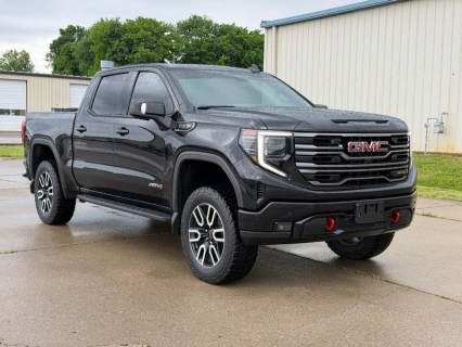 Used 2024 GMC Sierra 1500 4WD Crew Cab 147