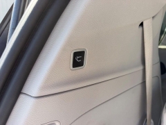 Used 2020  Chrysler Pacifica Limited FWD at Dime Down by Frank Leta near Bridgeton&comma; MO