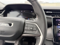 Used 2023  Jeep Grand Cherokee L Limited 4x4 at Dime Down by Frank Leta near Bridgeton&comma; MO