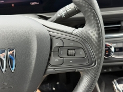 Used 2025  Buick Envista FWD 4dr Preferred at Dime Down by Frank Leta near Bridgeton&comma; MO