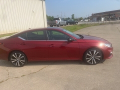 Used 2021 Nissan Altima 2.5 SR Sedan at Dime Down by Frank Leta near Bridgeton, MO