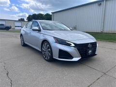Used 2023 Nissan Altima 2.5 SL Sedan at Dime Down by Frank Leta near Bridgeton, MO