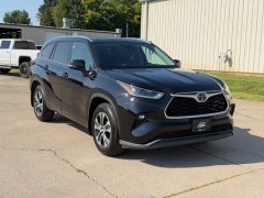  2021 Toyota Highlander XLE AWD at Dime Down by Frank Leta near Bridgeton, MO