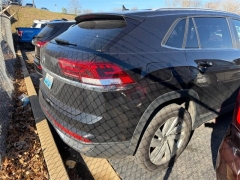 Used 2021  Volkswagen Atlas Cross Sport 2&period;0T SE w&sol;Technology FWD at Dime Down by Frank Leta near Bridgeton&comma; MO