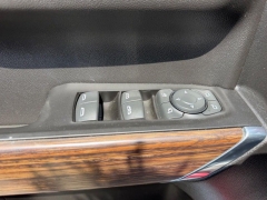 Used 2020  Chevrolet Silverado 1500 4WD Crew Cab 147" High Country at Dime Down by Frank Leta near Bridgeton&comma; MO