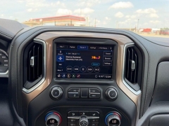 Used 2020  Chevrolet Silverado 1500 4WD Crew Cab 147" High Country at Dime Down by Frank Leta near Bridgeton&comma; MO