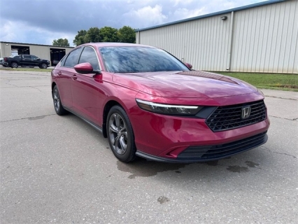 2024 Honda Accord EX's photo